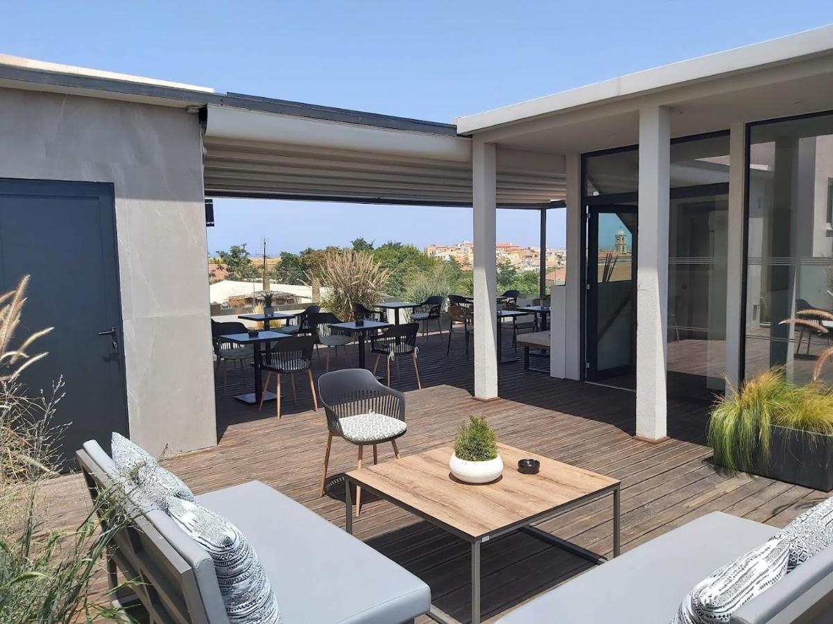 Central City Hotel Chania  Bagian luar foto