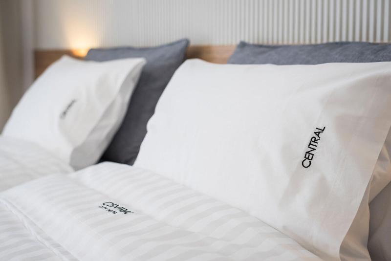 Central City Hotel Chania  Bagian luar foto