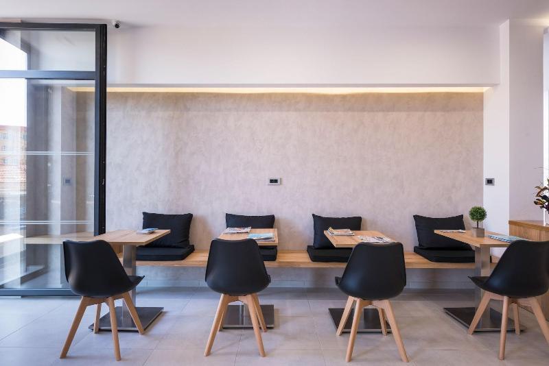 Central City Hotel Chania  Bagian luar foto