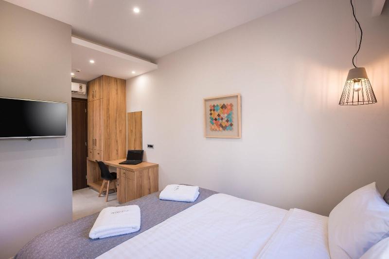 Central City Hotel Chania  Bagian luar foto