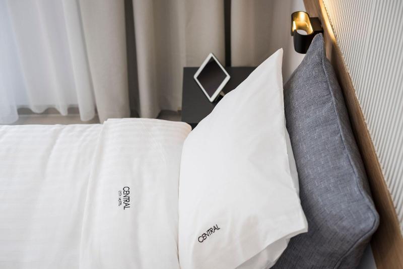 Central City Hotel Chania  Bagian luar foto