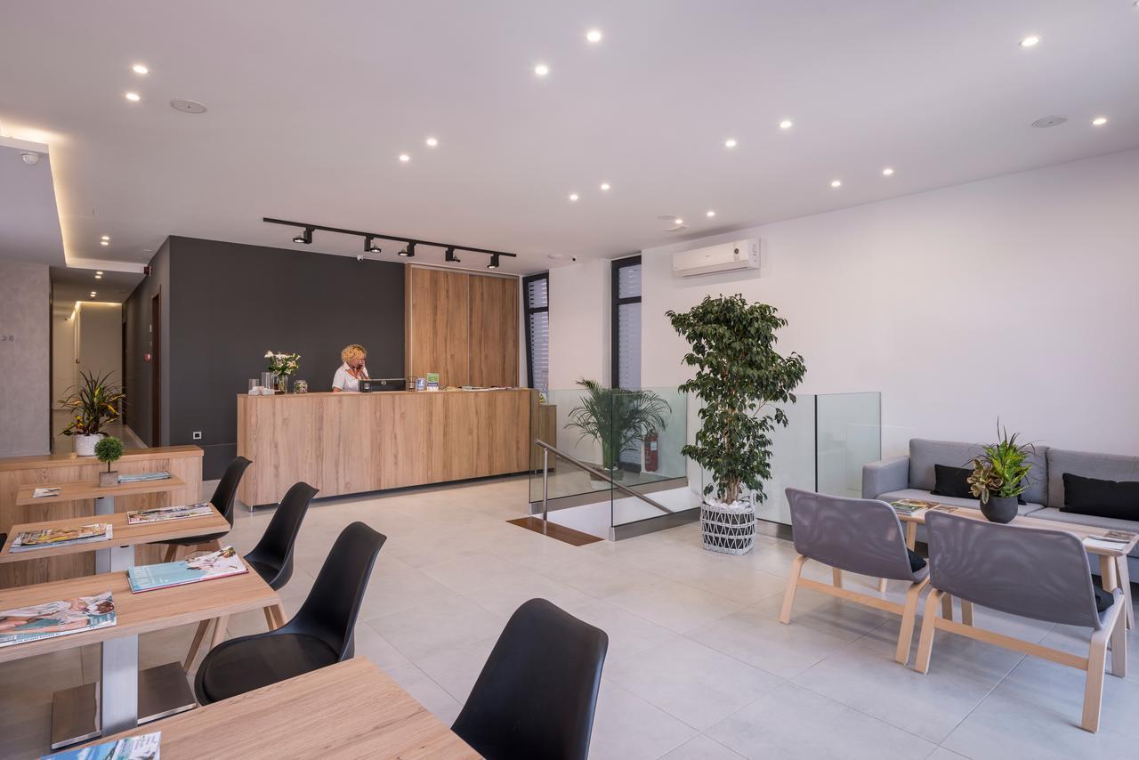 Central City Hotel Chania  Bagian luar foto
